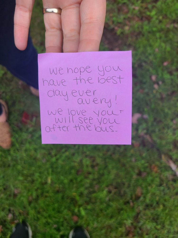 post it note with message