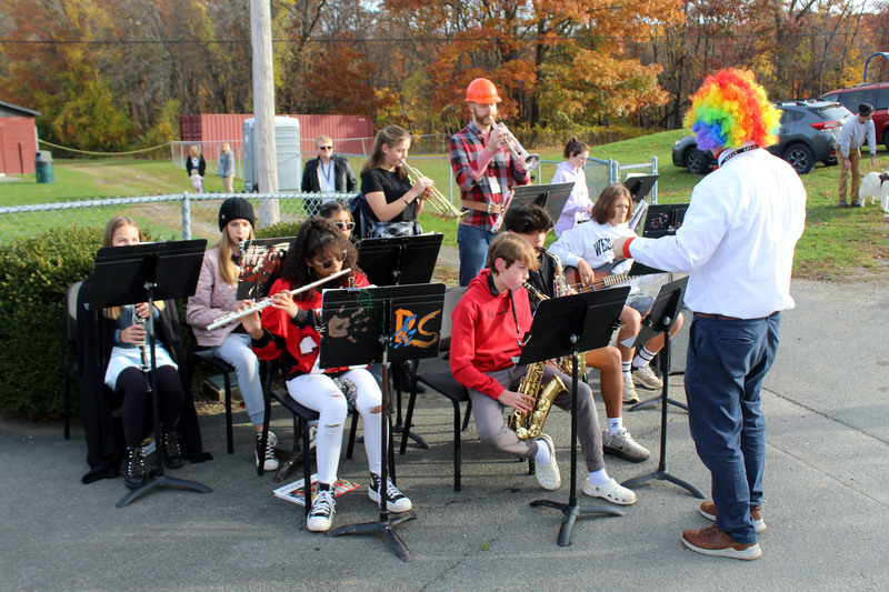 eighth grade band playing outside